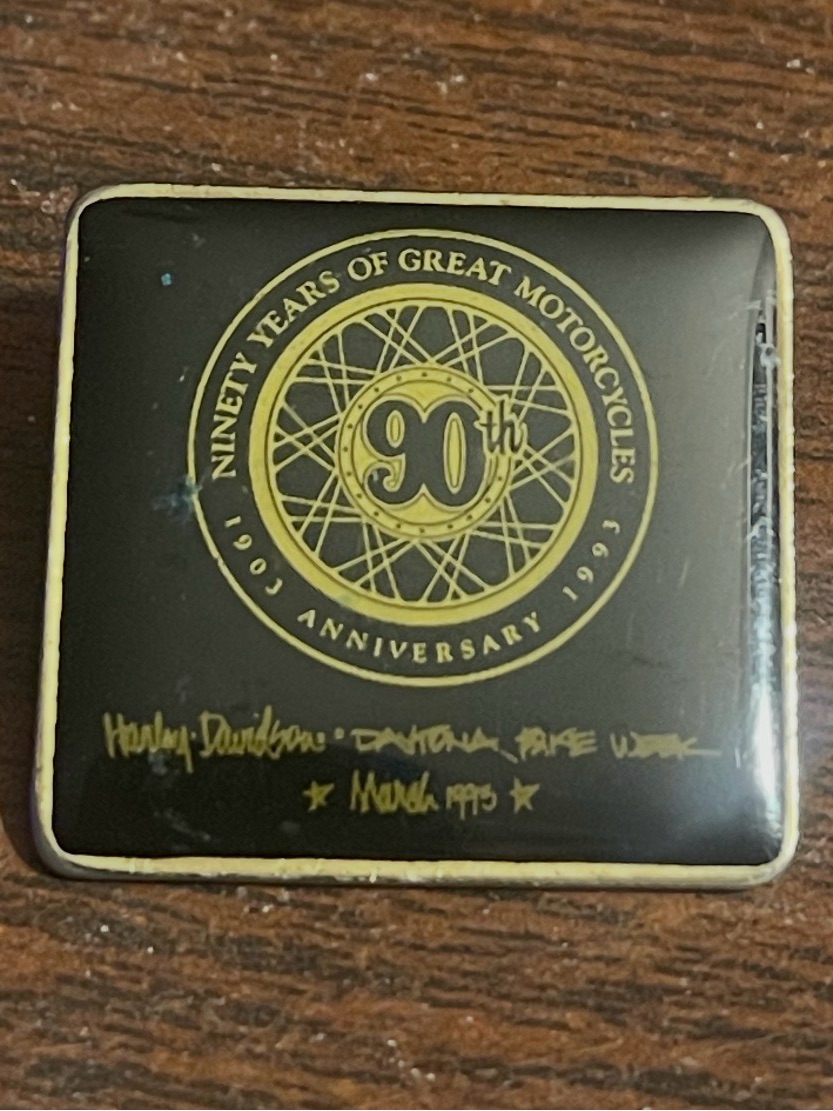 Vintage Harley Davidson Black And Gold 90th Anniversary Pin Daytona Bike Week